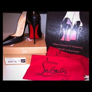 Christian Louboutin - So Kate NIB